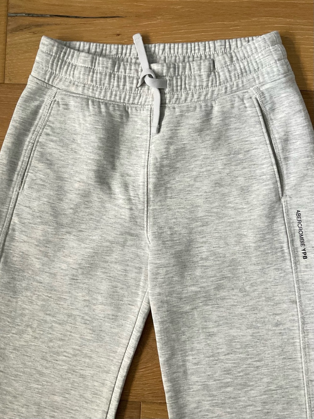 Abercrombie Kids YPB Wide Leg Sweatpants Oatmel Heather Gray Girls 9/10 (M) - Picture 2 of 6